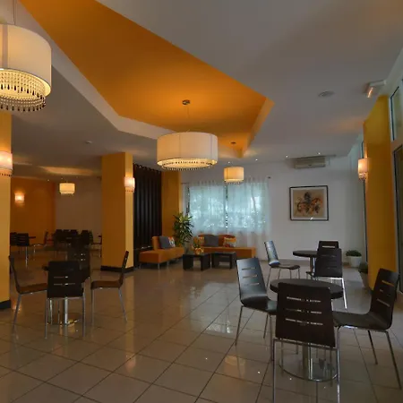 Orly Hotel 3*