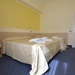 Ξενοδοχείο Orly 3*