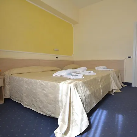 Otel Orly 3*