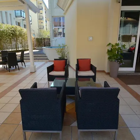 Orly Ξενοδοχείο